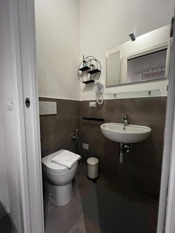 Casa Carducci 33 Bed & Breakfast ปิซา ภายนอก รูปภาพ