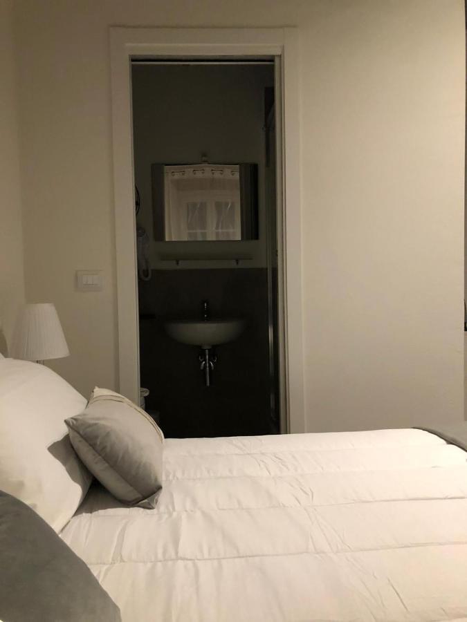 Casa Carducci 33 Bed & Breakfast ปิซา ภายนอก รูปภาพ