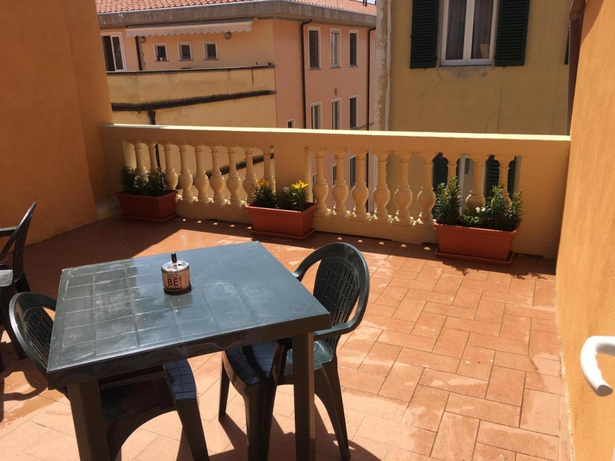 Casa Carducci 33 Bed & Breakfast ปิซา ภายนอก รูปภาพ
