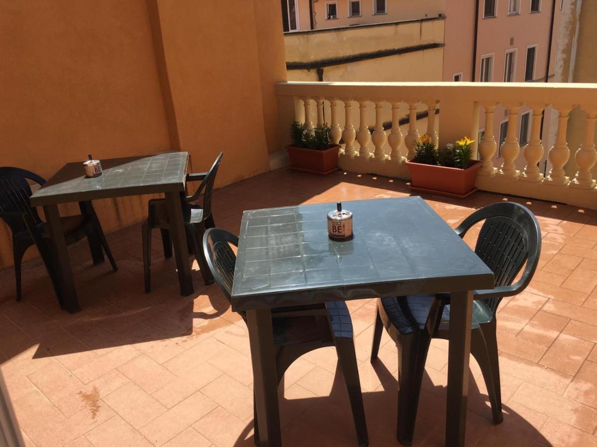 Casa Carducci 33 Bed & Breakfast ปิซา ภายนอก รูปภาพ
